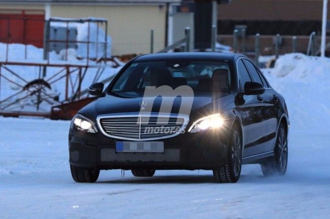 Mercedes Clase C 2018 - foto espía