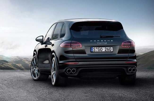 Porsche Cayenne S Platinum Edition - posterior