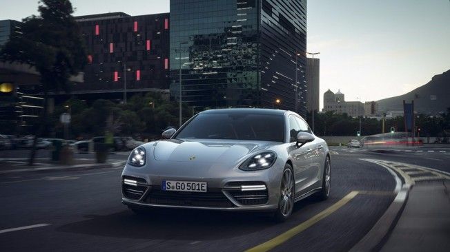 Porsche Panamera Turbo S E-Hybrid 2017