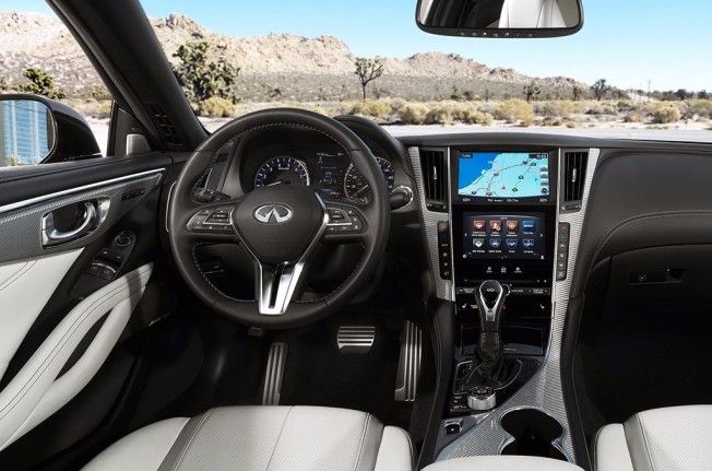 Infiniti Q60 2017 - interior