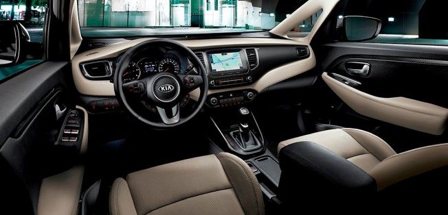 Kia Carens 2017 - interior