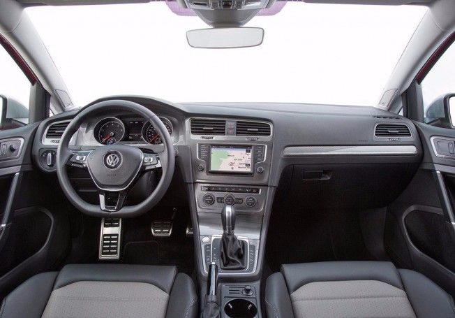 Volkswagen Golf Alltrack 2017 - interior