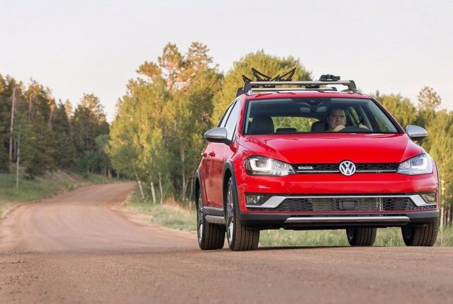 Volkswagen Golf Alltrack 2017 - frontal