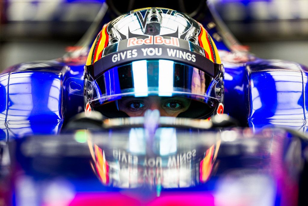 La fiabilidad del STR12 lastra a Carlos Sainz y Daniil Kvyat