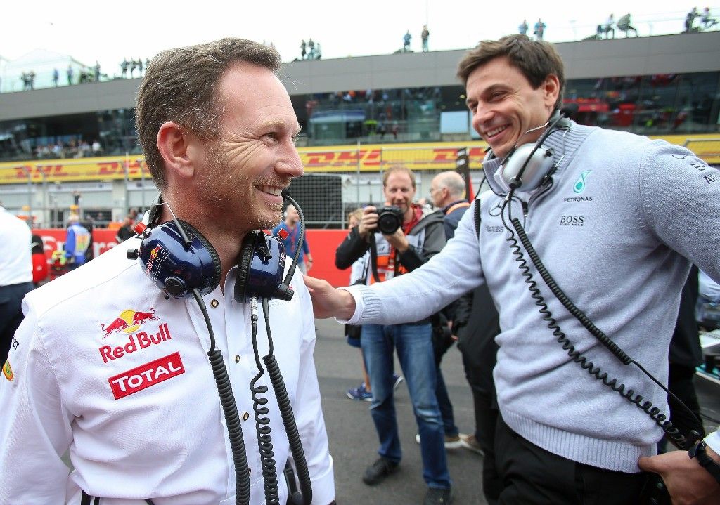 Horner: "Mercedes es el favorito absoluto"