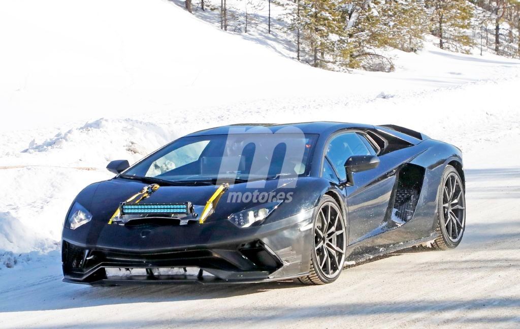 Lamborghini prepara una versión picante del Aventador S con apellido Performante