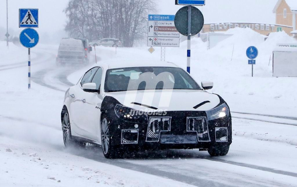 Maserati Ghibli 2018: ya se ven las novedades en las pruebas de calle