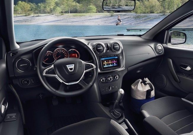 Dacia Sandero Stepway 2017 - interior