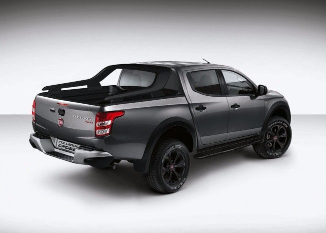 Fiat Fullback Cross - posterior