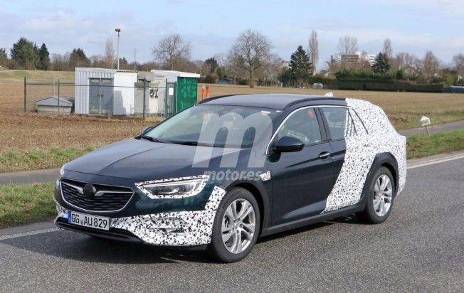 Opel Insignia Country Tourer 2017 - foto espía