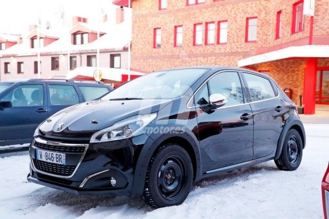 Peugeot 208 2018 - foto espía