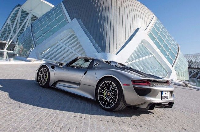 Porsche 918 Spyder - posterior