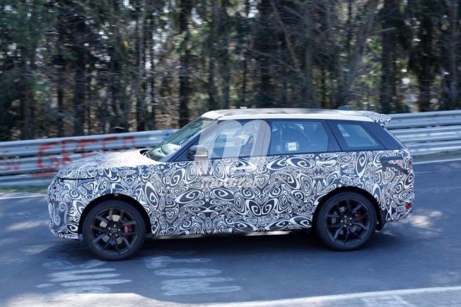 Range Rover Sport SVR 2018 - foto espía