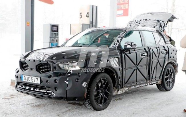 Volvo XC40 2018 - foto espía