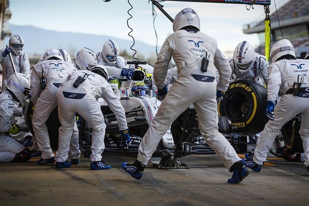 ¿Por qué los nuevos neumáticos harán más lentos los pit-stops?