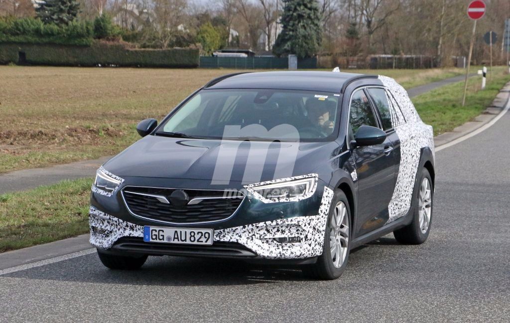 Opel Insignia Country Tourer 2017: cazada la variante más polifacética de la gama