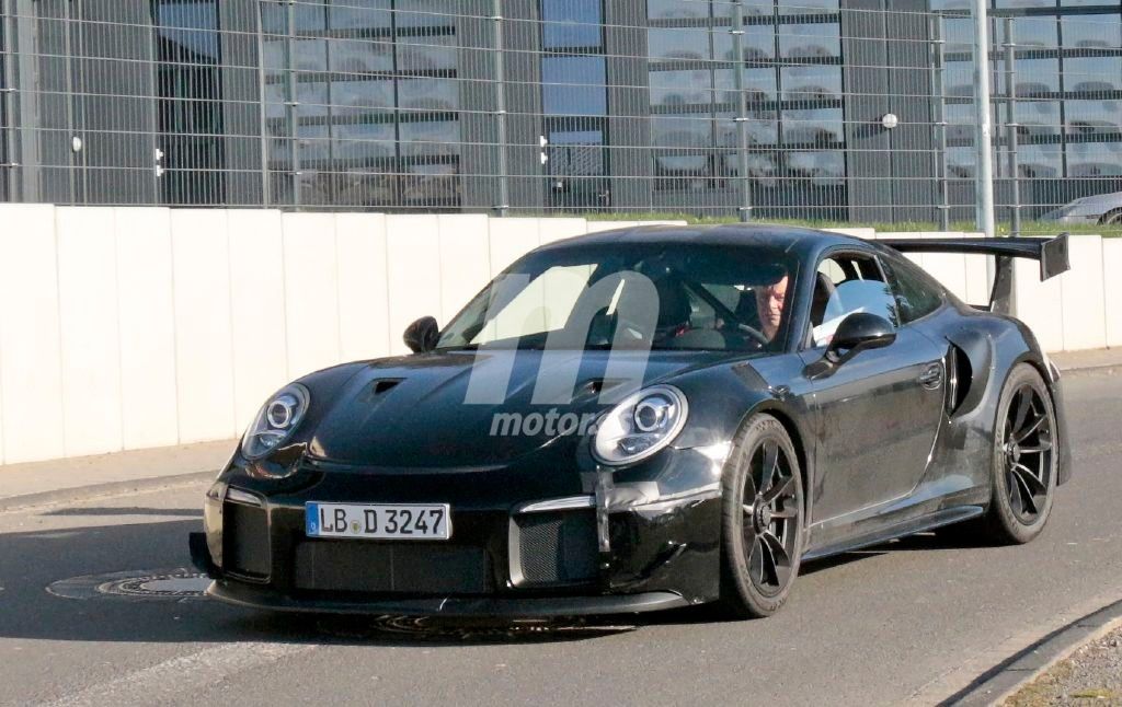 El nuevo Porsche 911 GT2 RS 2018 continúa su desarrollo con paso firme