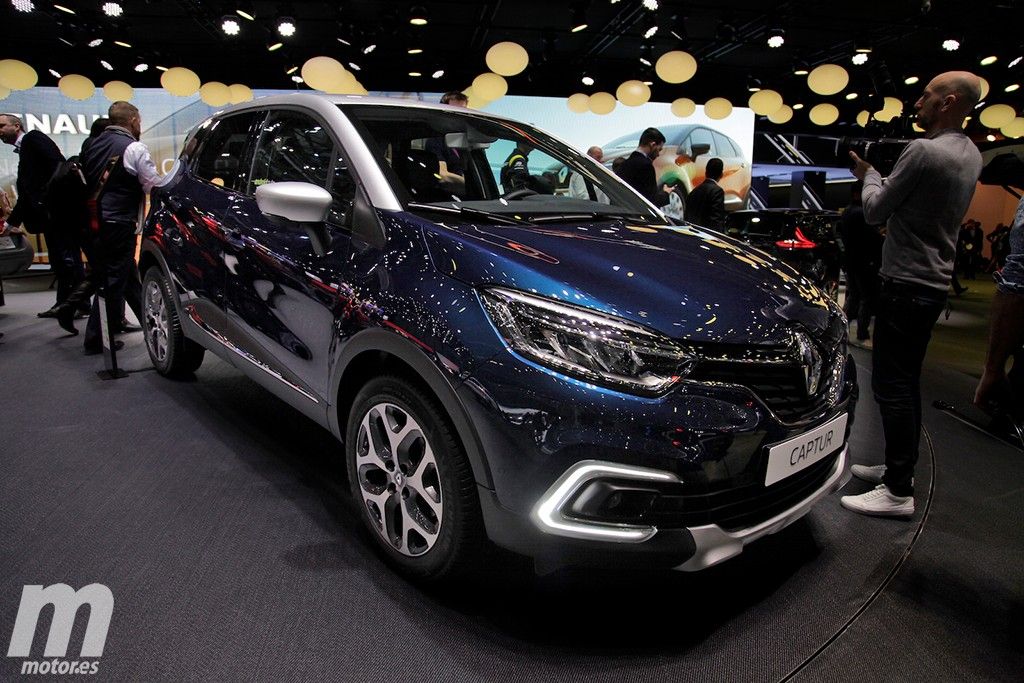 Renault Captur 2017: lavado de cara para el pequeño crossover francés