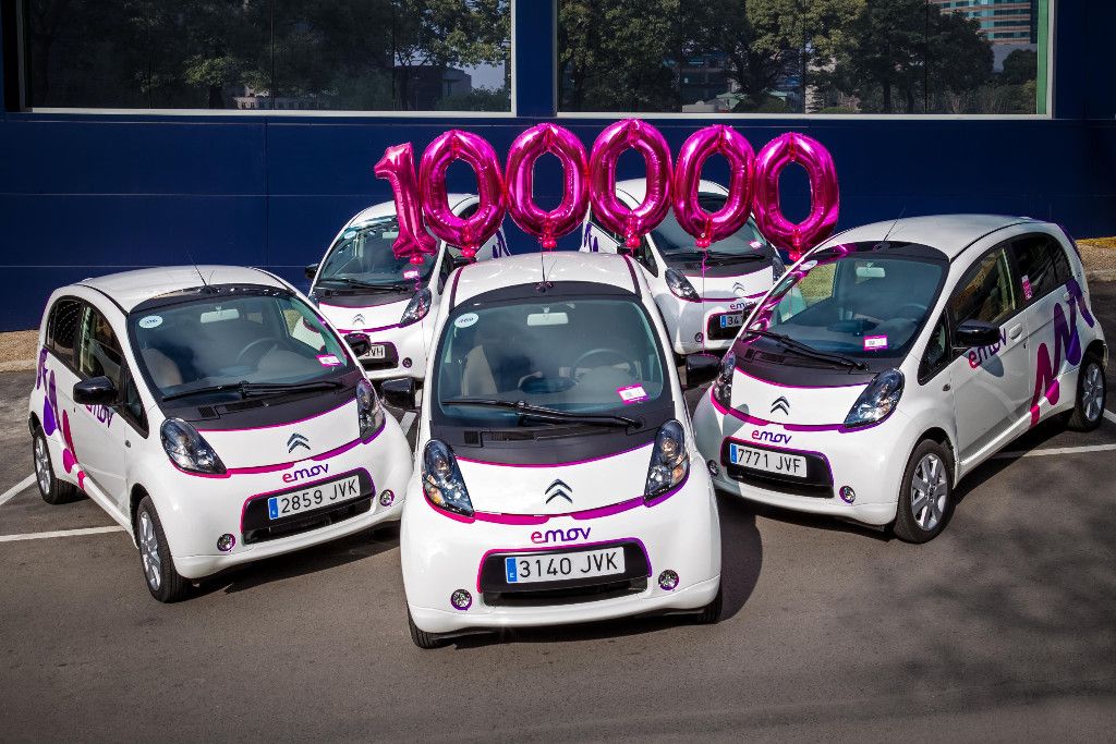 Los coches de alquiler de Car2go y emov son un rotundo éxito en Madrid