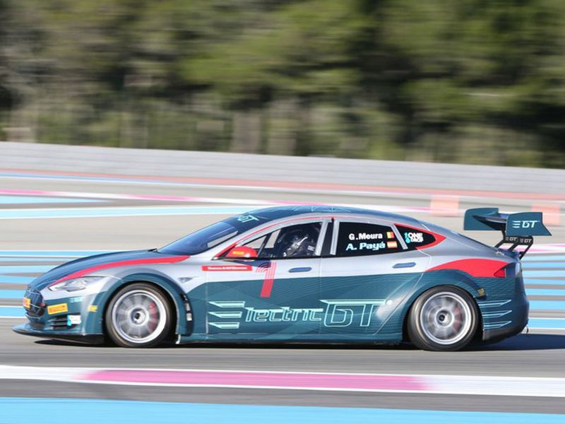 El Electric GT también tendrá un calendario 'futbolístico'