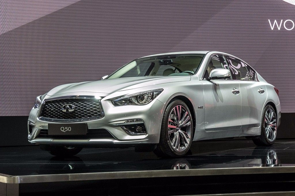 Infiniti Q50 2017, pocos cambios externos para interesantes novedades técnicas