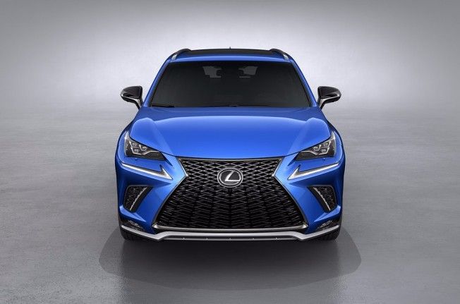 Lexus NX 2018 - frontal