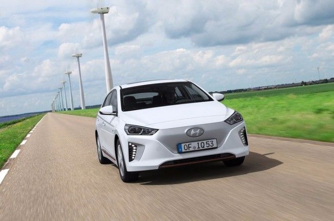 Hyundai IONIQ Electric - frontal