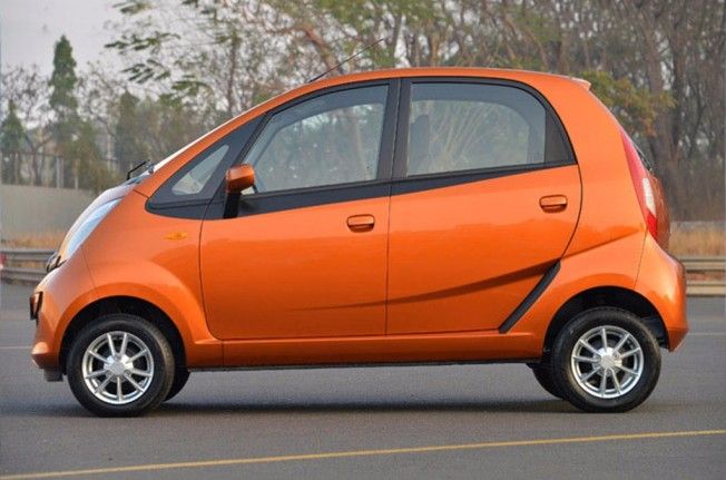 Tata Nano - lateral