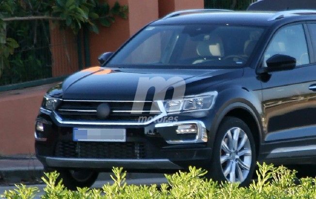 Volkswagen T-ROC 2018 - foto espía frontal