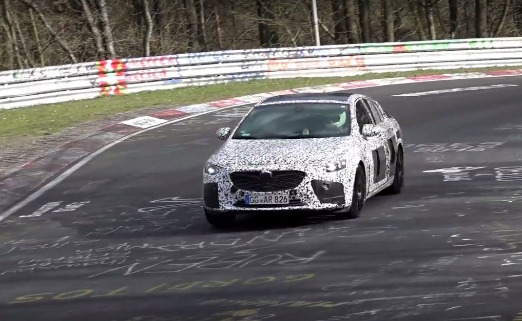 Opel Insignia OPC 2018: misteriosa unidad probando en Nürburgring