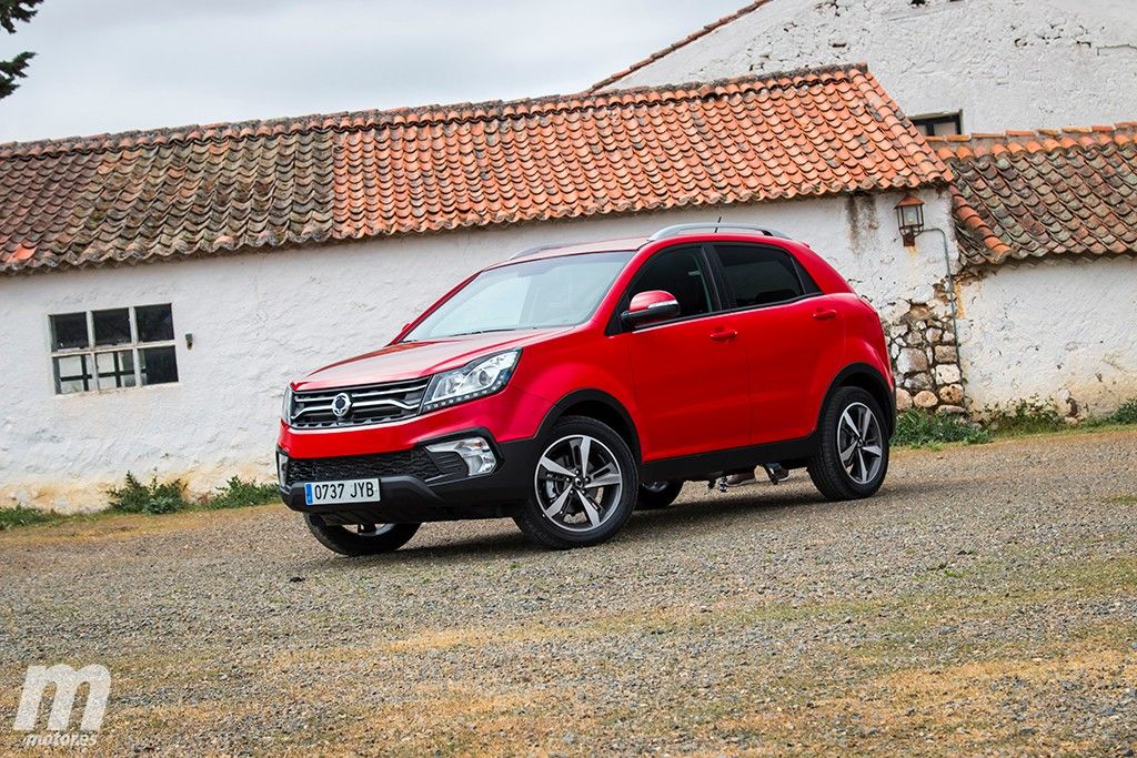 Prueba Ssangyong Korando 2017, con el espacio y el precio por bandera