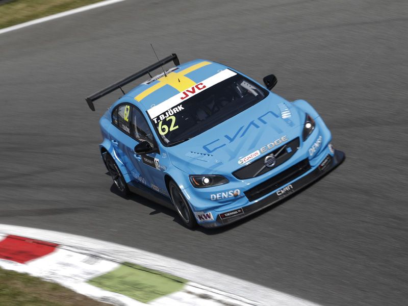 Thed Björk conquista Monza con el Volvo S60 WTCC