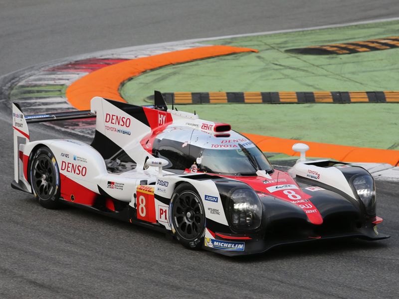 Toyota cierra el prólogo del WEC al mando y con récord