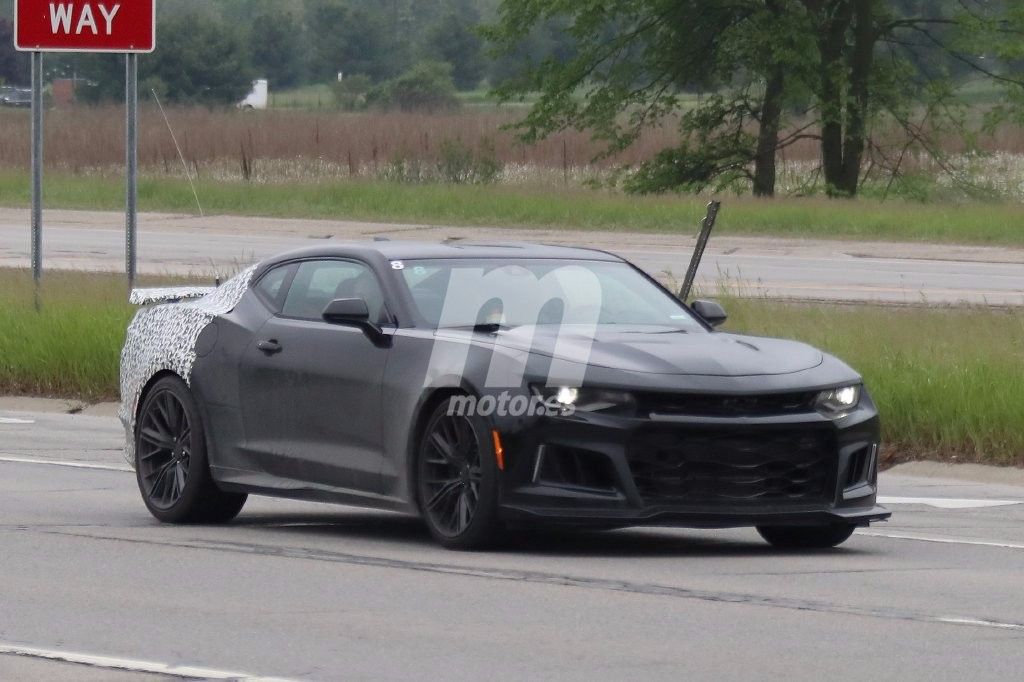 Chevrolet Camaro 2019: cazamos la nueva gama 2019 al completo