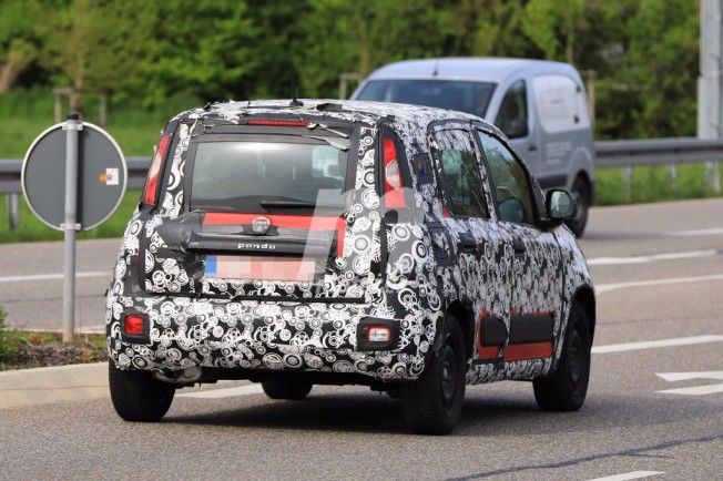 Fiat Panda 2018 - foto espía posterior