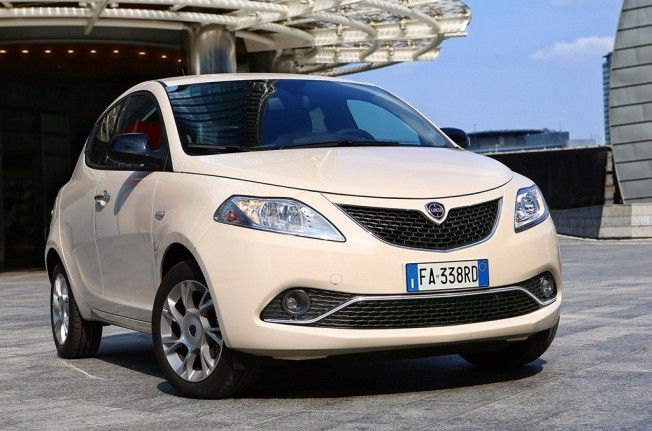 Lancia Ypsilon - frontal