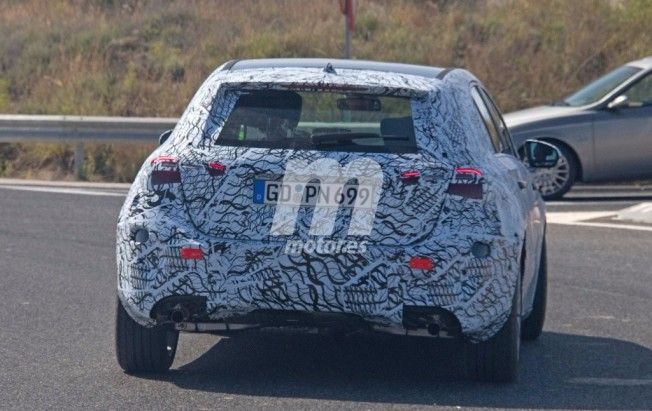 Mercedes-AMG A 40 2018 - foto espía posterior