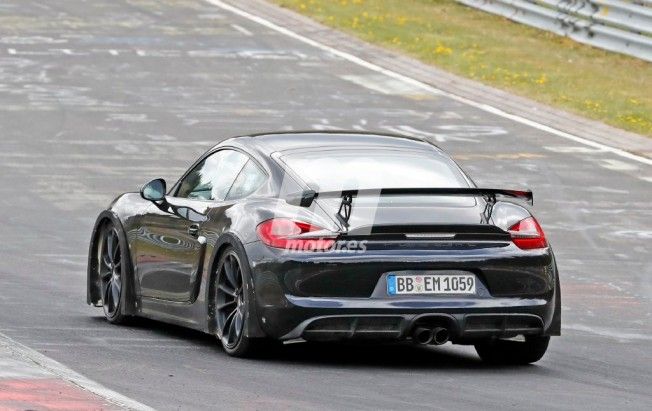 Porsche Cayman GT4 2018 - foto espía posterior