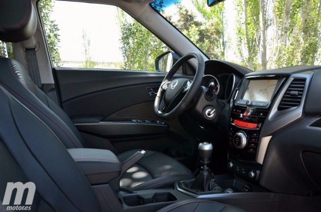 SsangYong XLV 2017 - interior