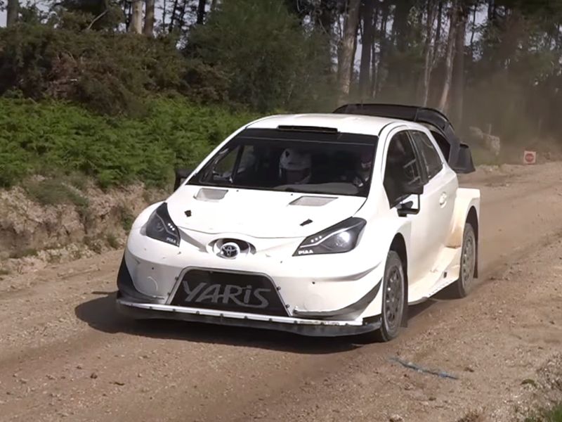 Toyota se entrena para el Rally de Portugal en Fafe