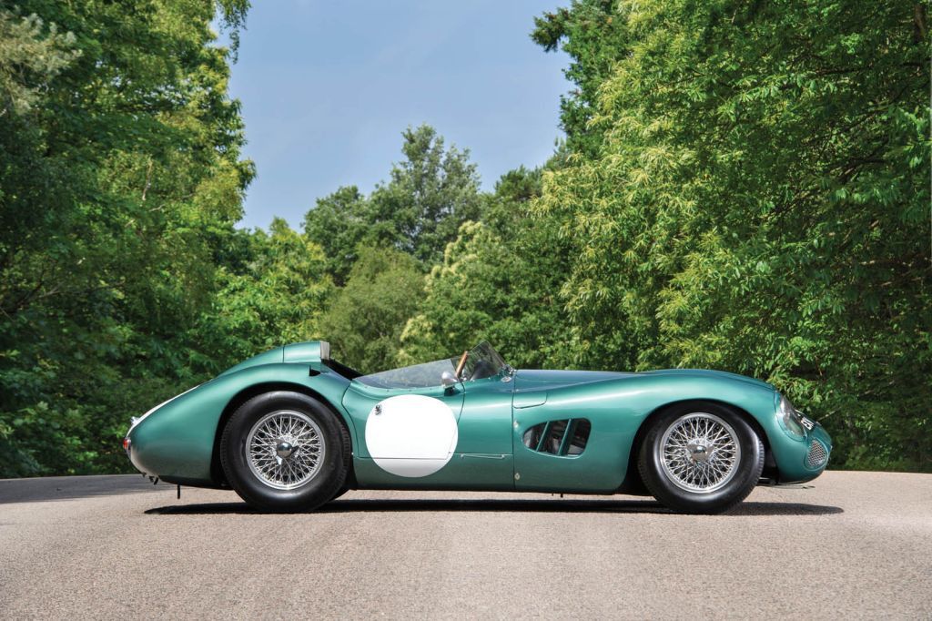 Este Aston Martin DBR1 se juega el título de modelo británico más caro de la historia