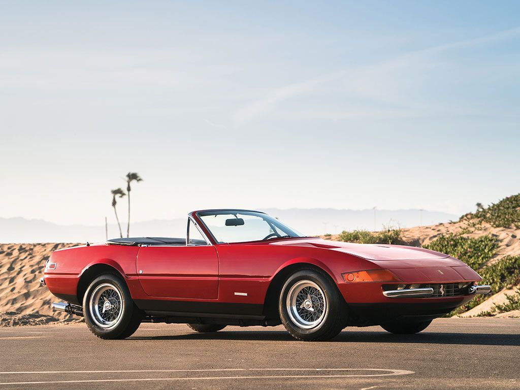 A subasta un Ferrari Daytona Spider que ha estado 20 años escondido en un garaje