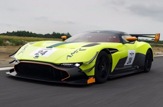 Aston Martin Vulcan AMR Pro