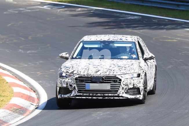 Audi A6 2018 - foto espía frontal