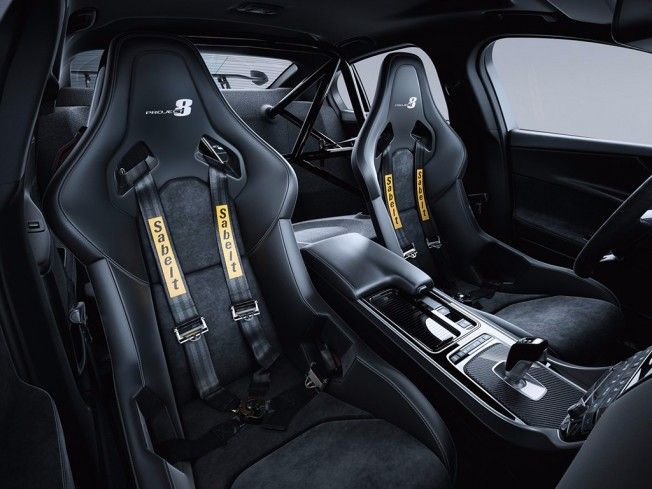 Jaguar XE SV Project 8 - interior