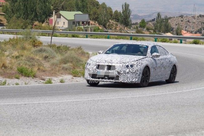 Peugeot 508 2019 - foto espía