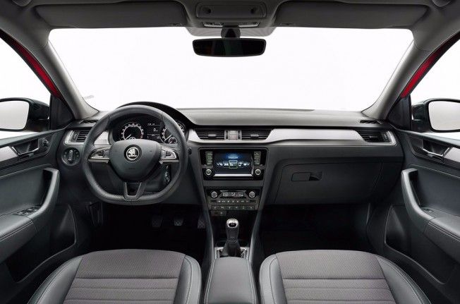 Skoda Spaceback 2017 - interior