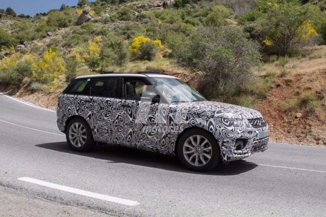 Range Rover Sport 2018 - foto espía lateral