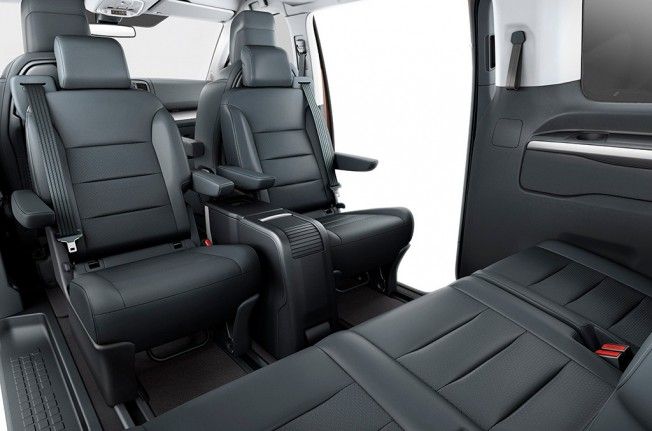 Toyota ProAce Verso VIP 2017 - interior