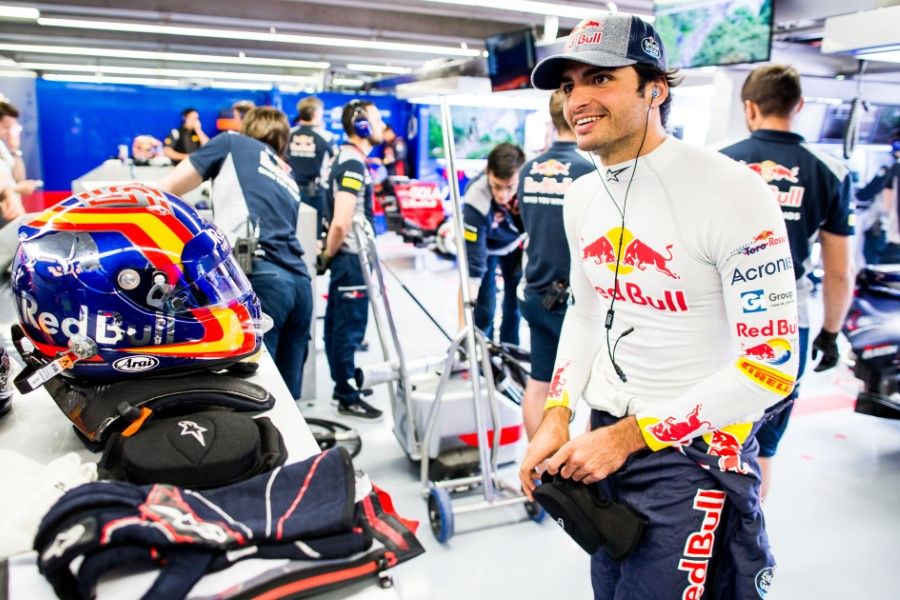 Sainz: "Quiero pelear por el Mundial, y espero que sea con Red Bull"